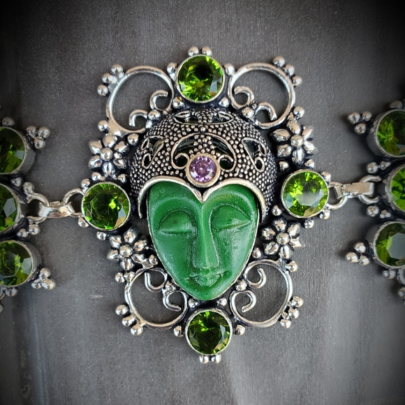 New Carved Goddess Face Peridot 925 Silver Bracelet. - Picture 15 of 15